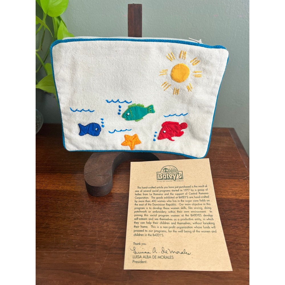 Hand-Embroidered And Appliqué Canvas Zipper Pouch Fish Sea Life 8x6